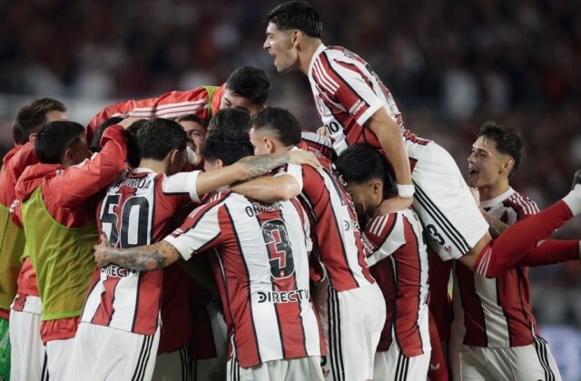 River Plate se enfrenta a Independiente Santa Fe en Colombia por partido pendiente: horario y transmisión